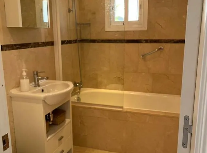 Danesa 에스테포나